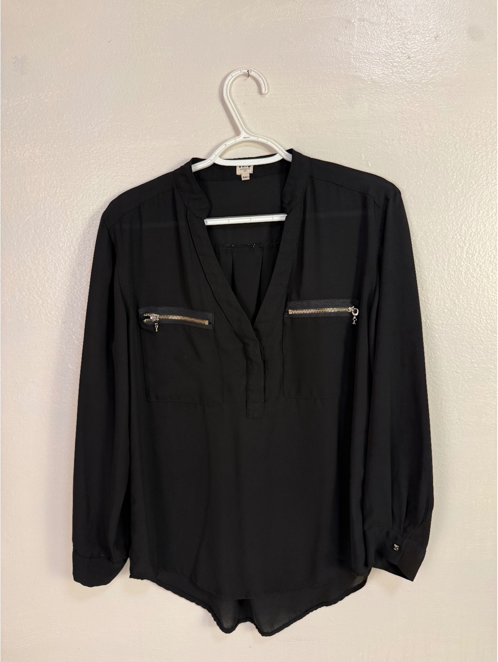 UNIQ Black Polyester Long Sleeve Blouse with Zip Pockets, Medium